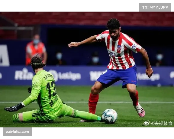 布莱顿三笘薰替补登场改变比赛节奏,日本边锋持球推进制造防守失衡